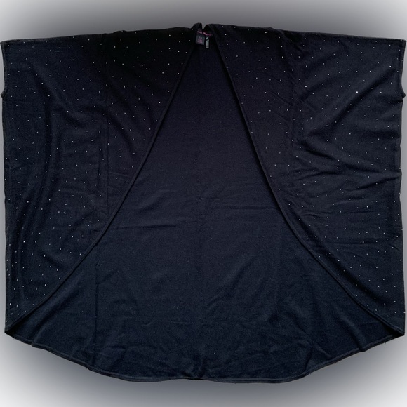 EUC Christmas holiday Sparkly knit cape cardigan - Picture 3 of 9